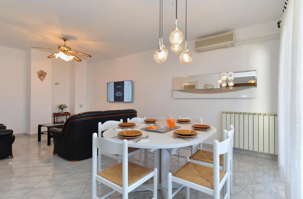 House Pula 2080 Villa Ngoại thất bức ảnh