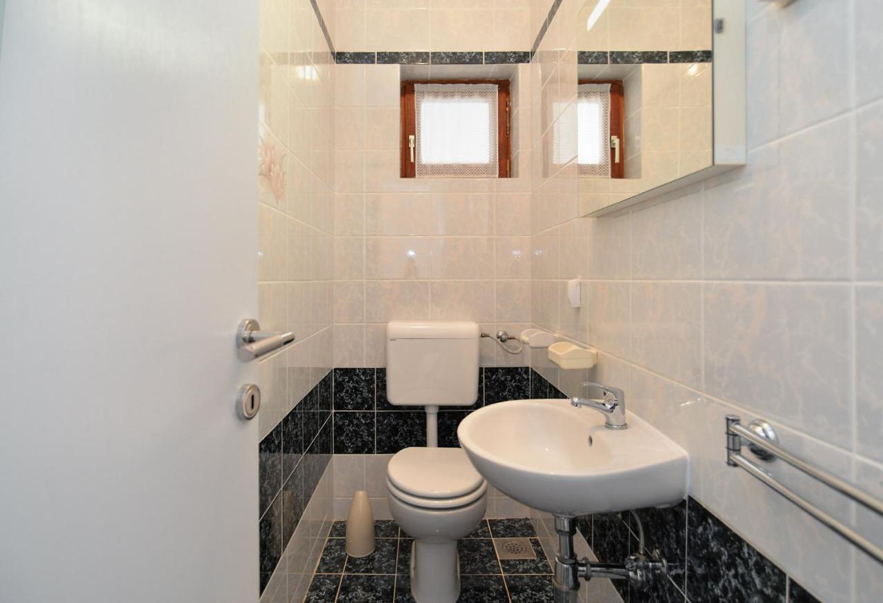 House Pula 2080 Villa Ngoại thất bức ảnh