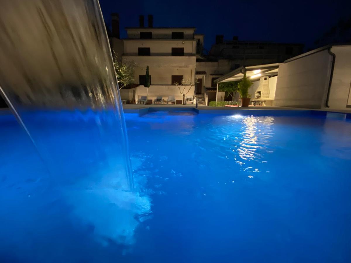 House Pula 2080 Villa Ngoại thất bức ảnh